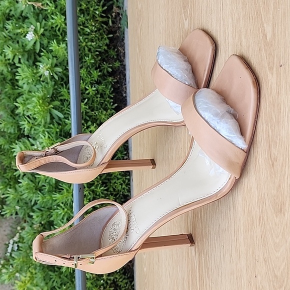 Vince Camuto Size 9M Leather beige Women's Open Toe Sandals Ankle Strap - Picture 3 of 10